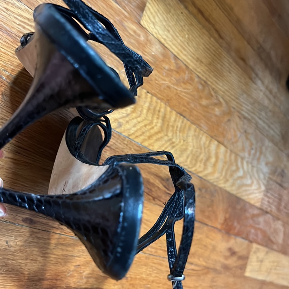 Manolo Blahnik Black Snakeskin Leather Strappy Sandals Heels sz 7.5-8.5 - Picture 11 of 12